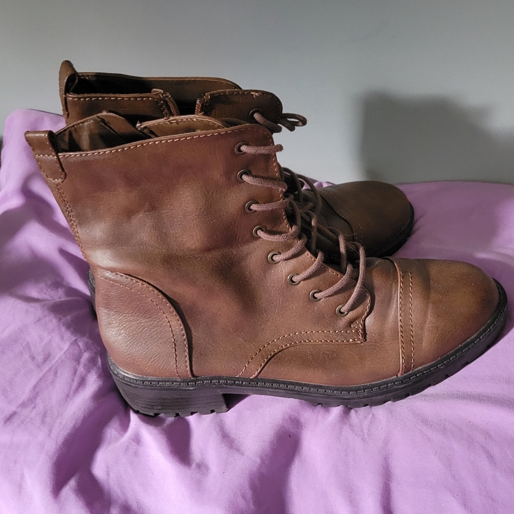 Brown combat boots size 10 womens